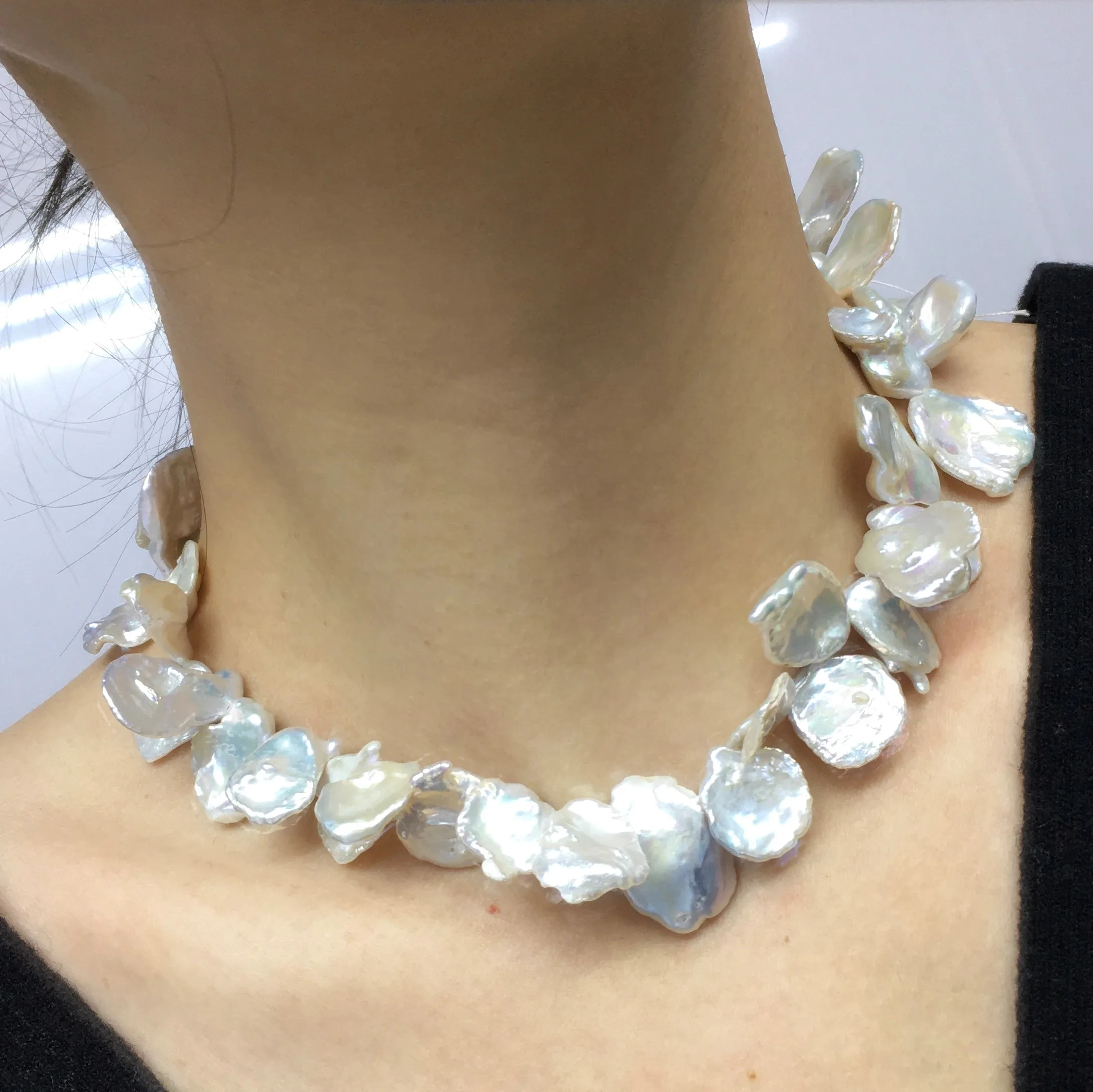 
Large petals bright light around 12-15mm natural color fresh water pearl necklace 