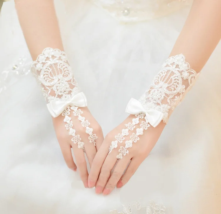 
Wholesale Bridal Beaded Short Wedding Gloves Accessories Wedding Gloves Lace 