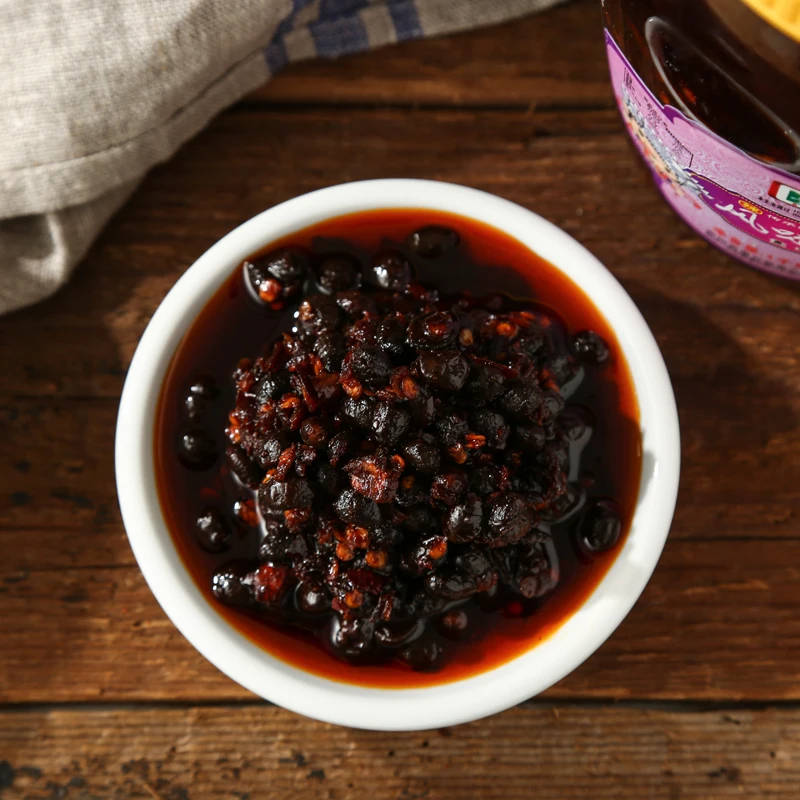 OEM Factory Spicy Hot Redchilli Sauce China Black beans Chili Sauce For Dipping Food