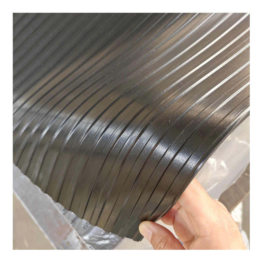 3mm wide lines corrugated rubber runner mats 4mm anti slip walkway van truck bed motorcycle rubber flooring sheet