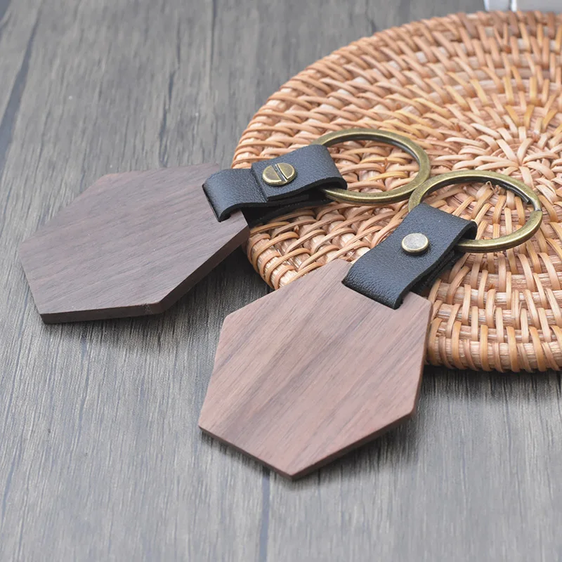 Factory Direct Sales Popular Wooden Key Chain Natural Wood Keychain Creative Walnut Woody Key Ring for Best Gift