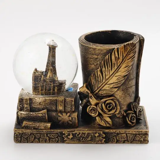 European Style Creative Vintage Pen Holder Eiffel Tower Crystal Ball with Light Decoration Resin Crafts Gift