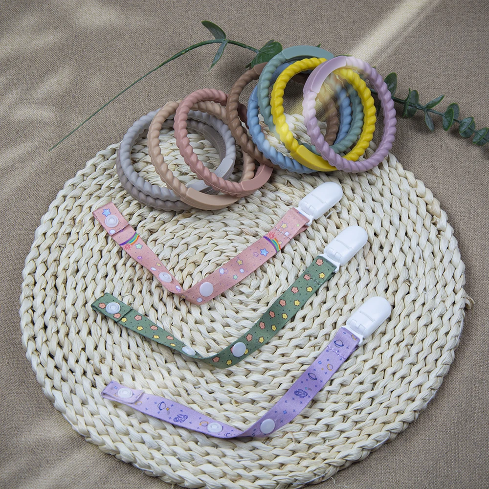 Universal Boys and Girls Adjustable Pacifier Chain Teething Toys Baby Pacifier Clips with Button