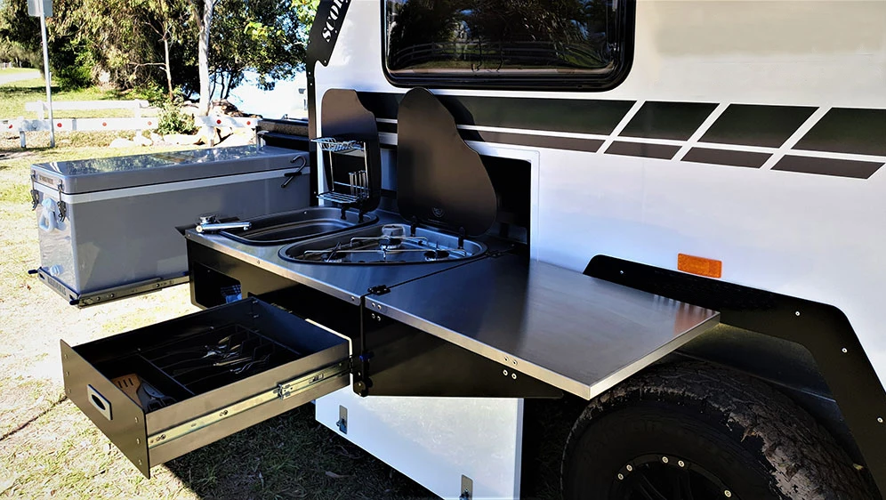 Airstream Offroad New Model Travel accessories Mobile RV Caravans Travel Trailer Caravan Trailer With Bathroom And Water Heater