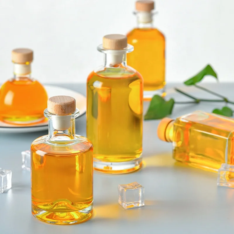 100ml 200ml 300ml Glass Alcohol Spirit Drink Bottle for Juice Empty glass bottle with Cork