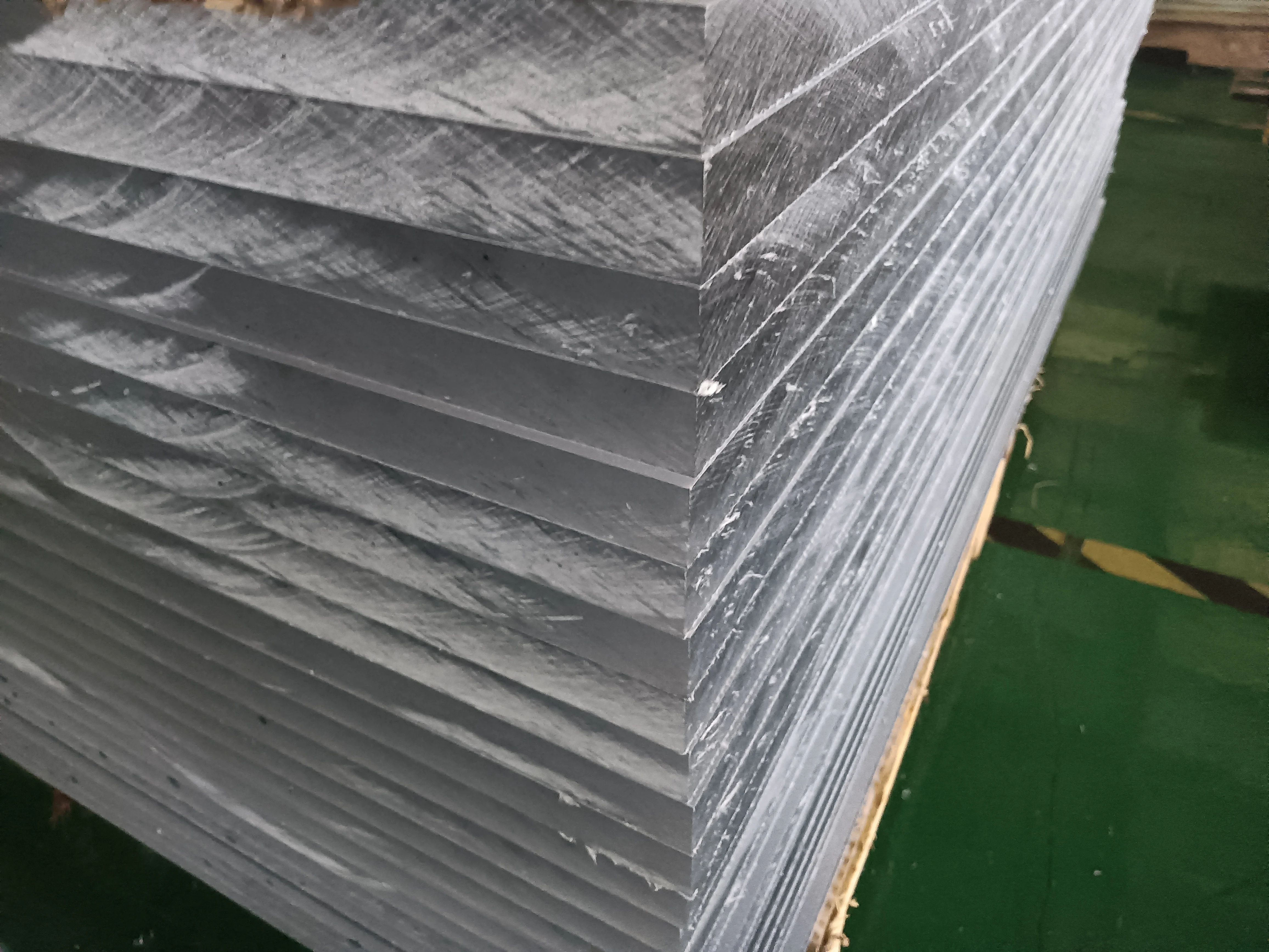 Factory price plastic panel UV protected 2mm 3mm 5mm colored 4X8 embossed solid polycarbonate sheet