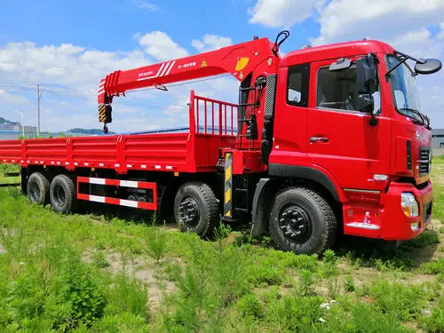 Грузовик Dongfeng с максимальной скоростью 90 км/ч подержанный кран большой
