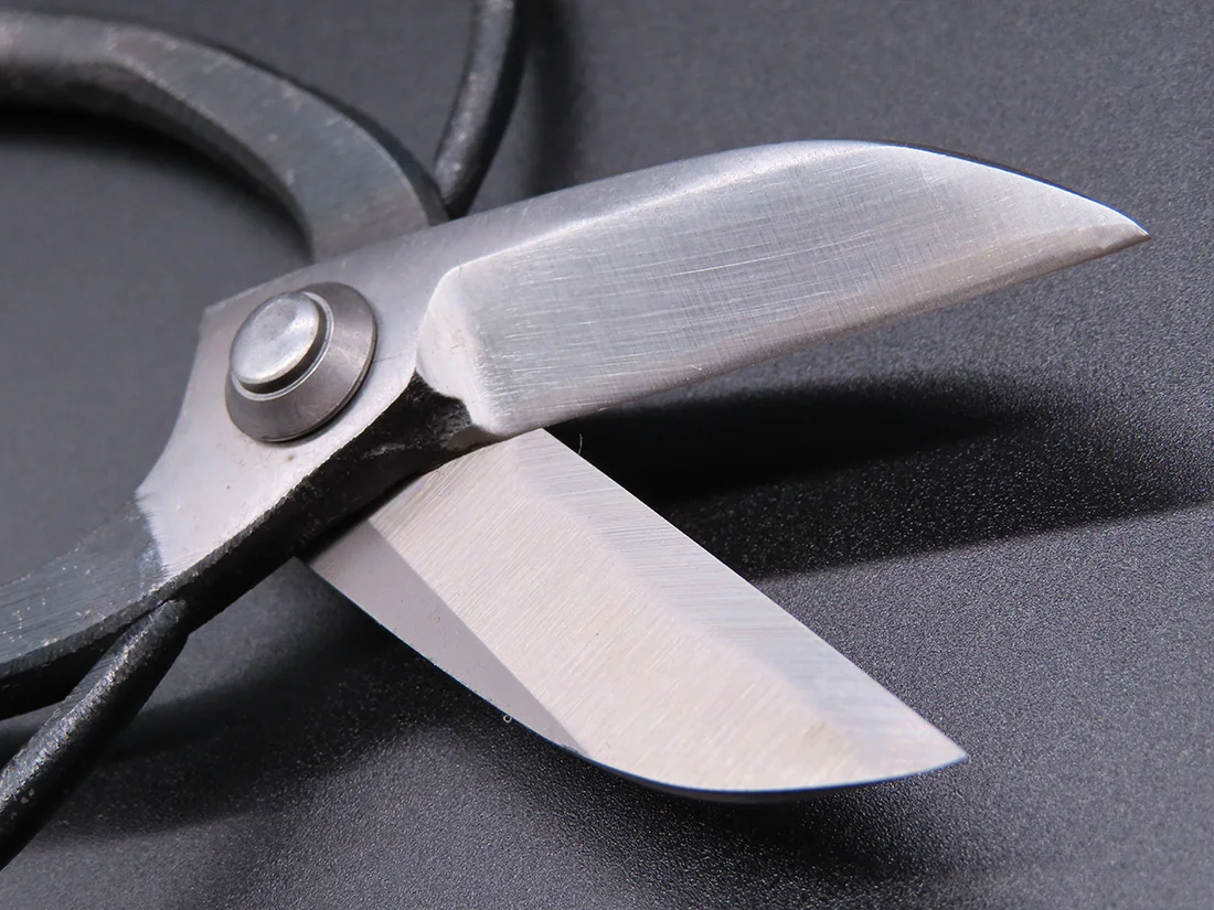 Многофункциональное оборудование производители садовых инструментов ножницы