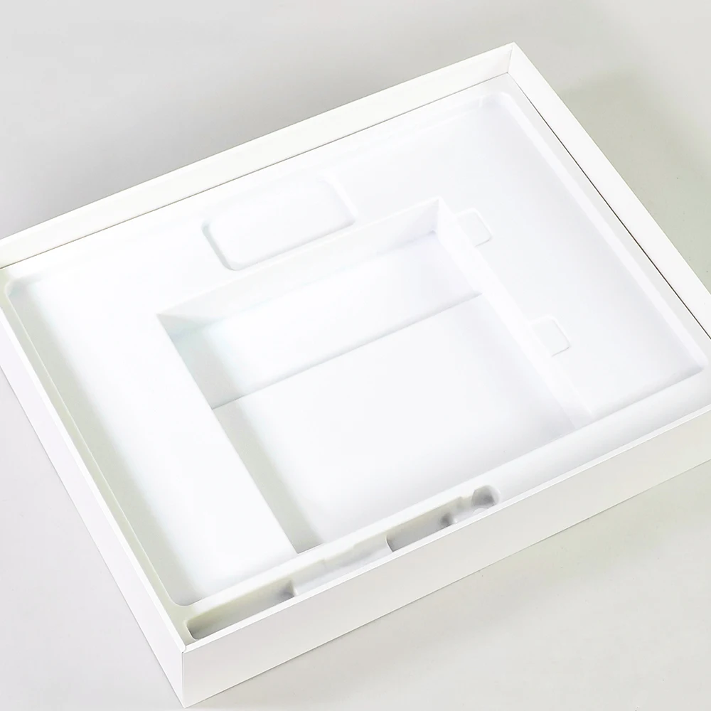 Custom-Printed AI Smart Machine Lid and Base Gift Box with Inner Lining and Protective Closure
