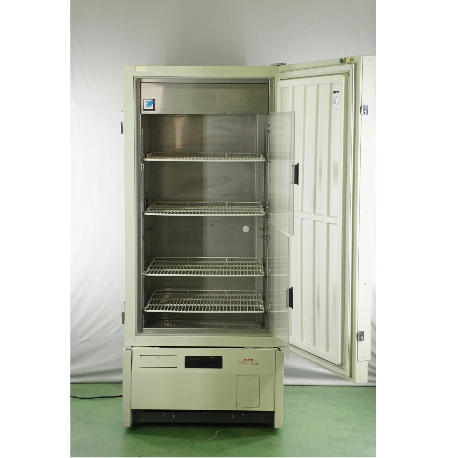 Used Sanyo Medical Freezer
