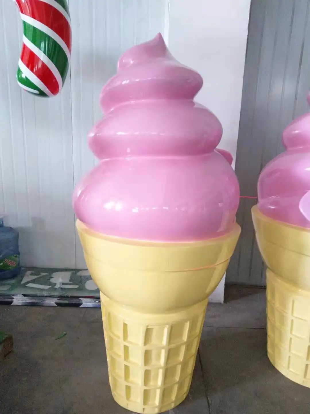 Custom Colorful Giant Fiberglass Ice Cream Statue