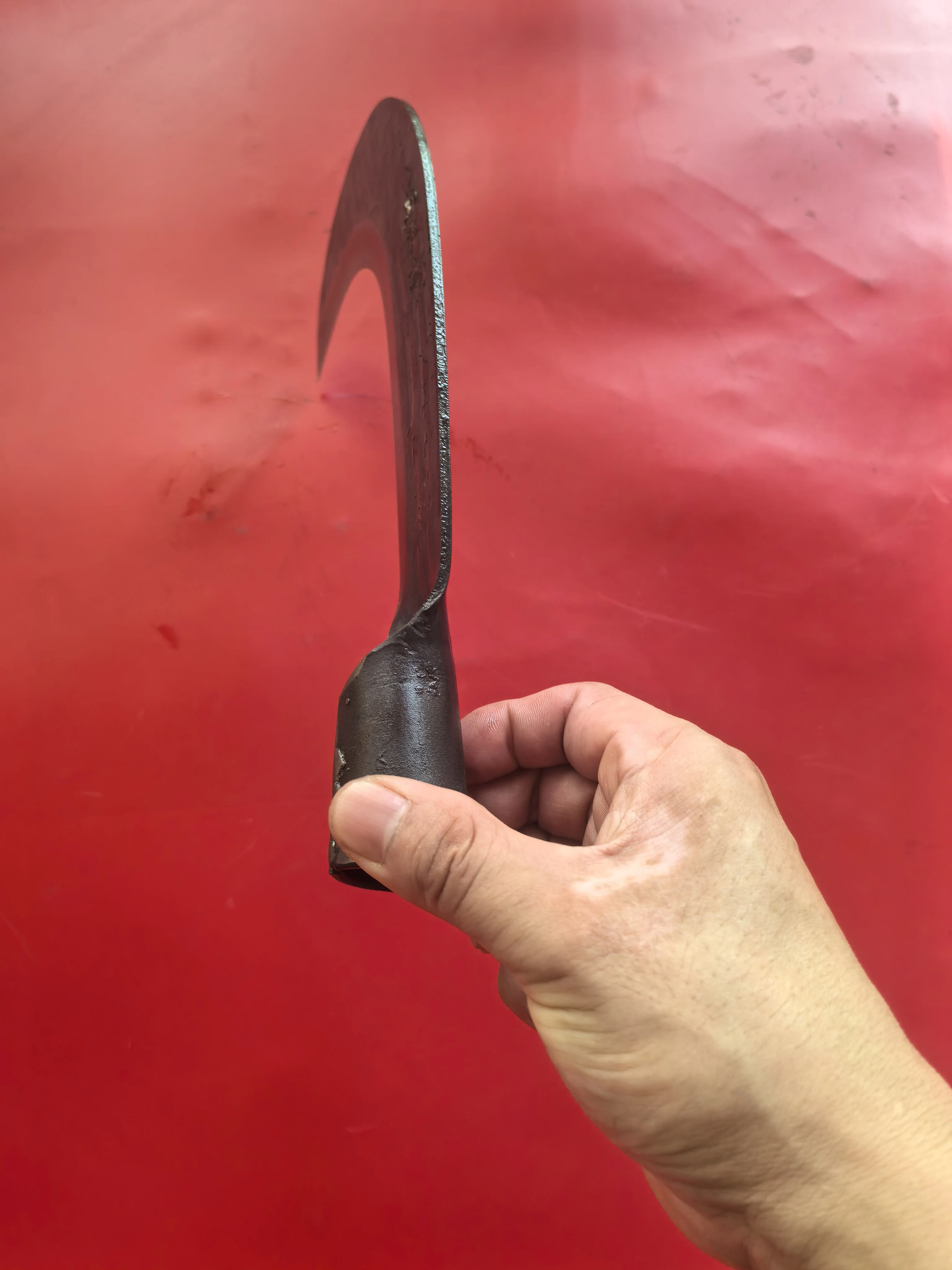 Sharp and durable spring steel forging sickle hammer pattern forging agricultural knife chopping wood lawn mower knife