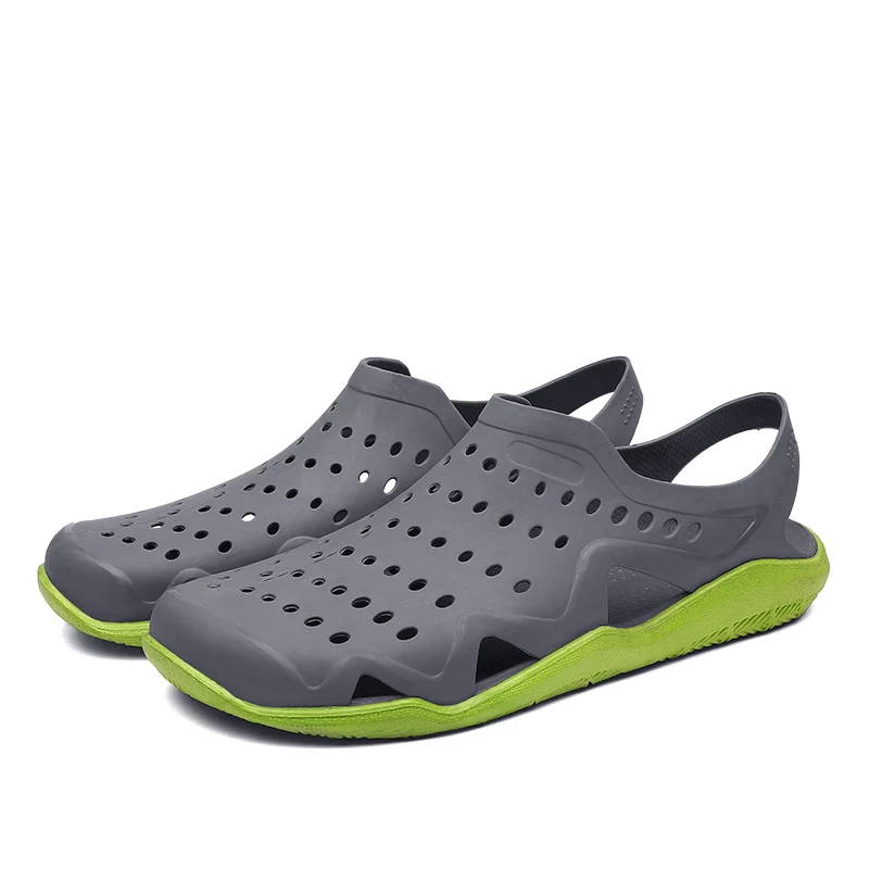 
New Summer Fashion Wading Hollow Shoes Men Breathable Clogs Beach Shoes For Men 