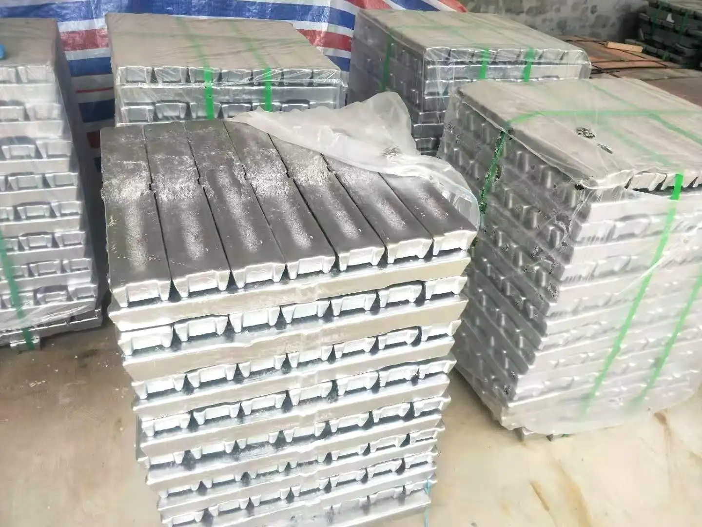 High purity aluminum alloy ingot aluminum alloy ingot adc12
