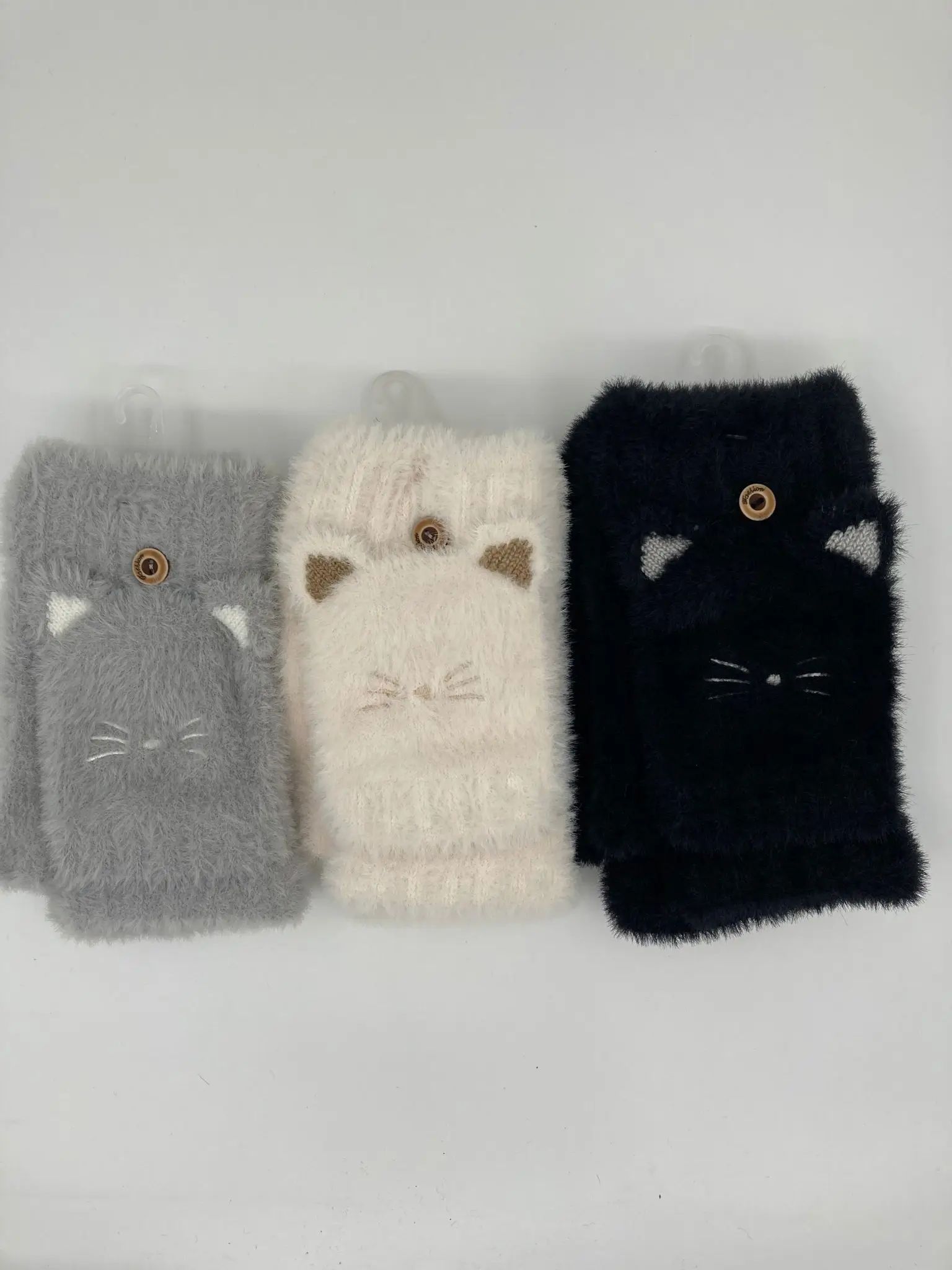 Custom fashion long hand warm winter knitted gloves winter gloves for women and kids