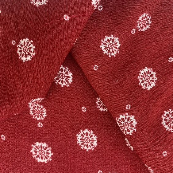 China wholesale woven crepe garment floral printed 100% Polyester crinkle fabric for dress