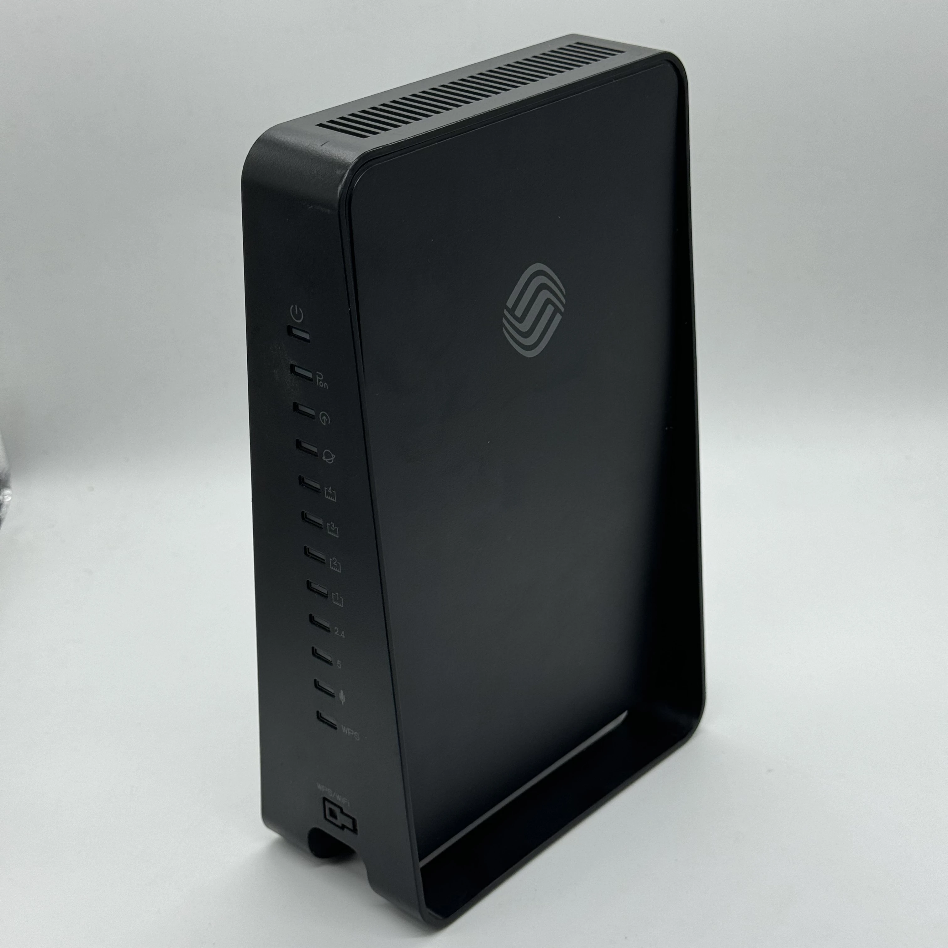 99%NEW Black appearance CM112Z 1GE 3FE 2USB WiFi 2.4G/5G dual band GPON XPON EPON ONU ONT FTTH  Most Competitive Price