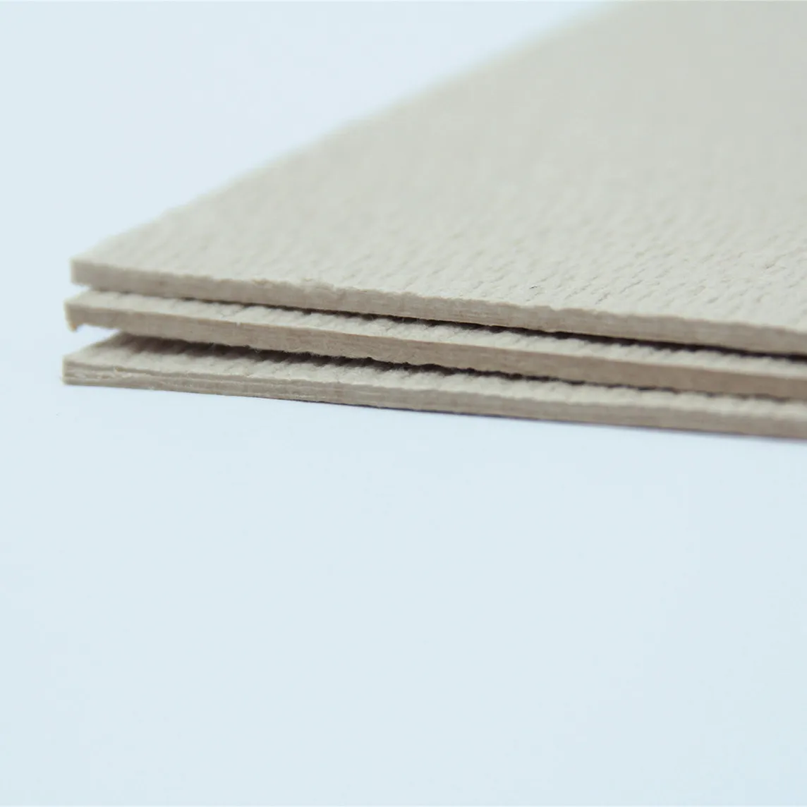 Целлюлозный лист от производителя, оптовая продажа, неотбеленное натуральное бамбуковое волокно, целлюлоза из цельной древесины, неотбеленная, не отбеленная, Mg Kraft Pa CN;SIC