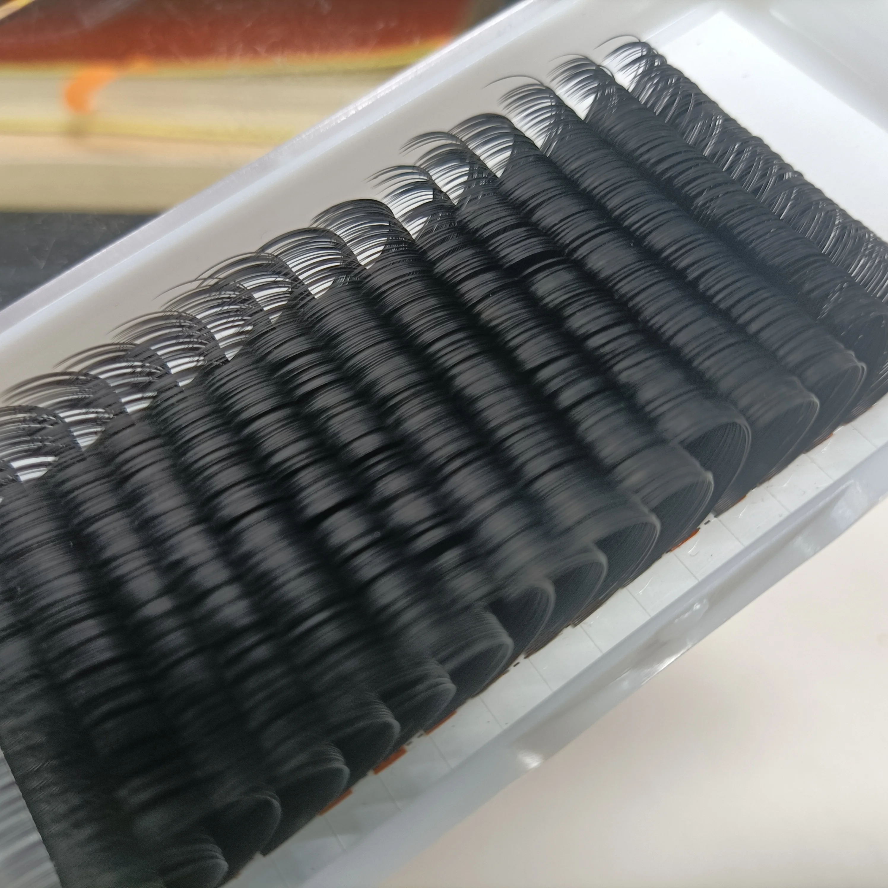 Factory Outlet Classic Eyelash Extensions Round Style Thickness Eyelash Extensions Mix Length With Custom Package Wholesale