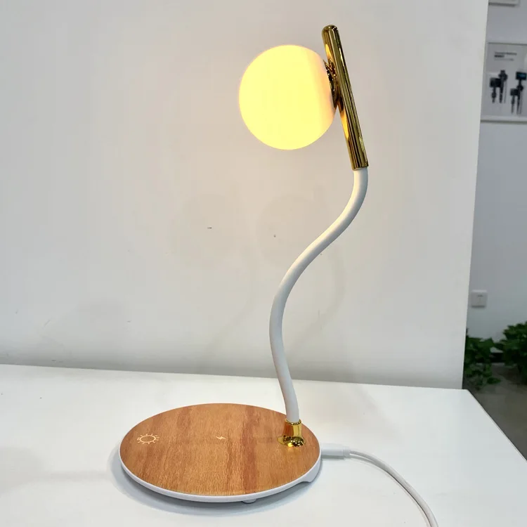 
Camping Lamp Lantern Wireless Charger Cordless Restaurant Table Lamp 