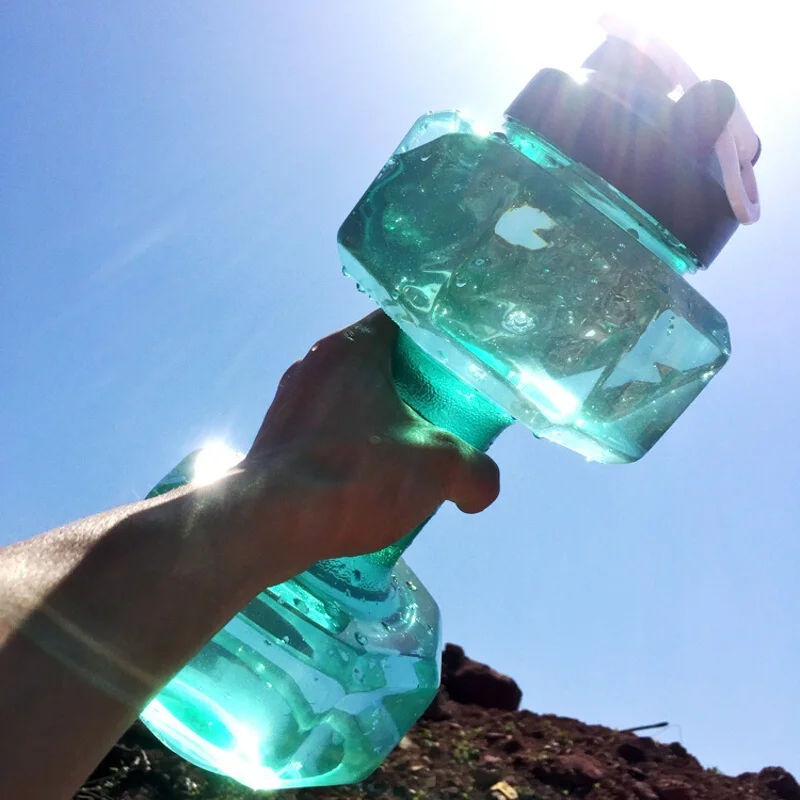  Индивидуальные спортзал купить пластиковые 2.2L подъема обучение Регулируемый воды без веса заполнены гантели бутылки дешевые