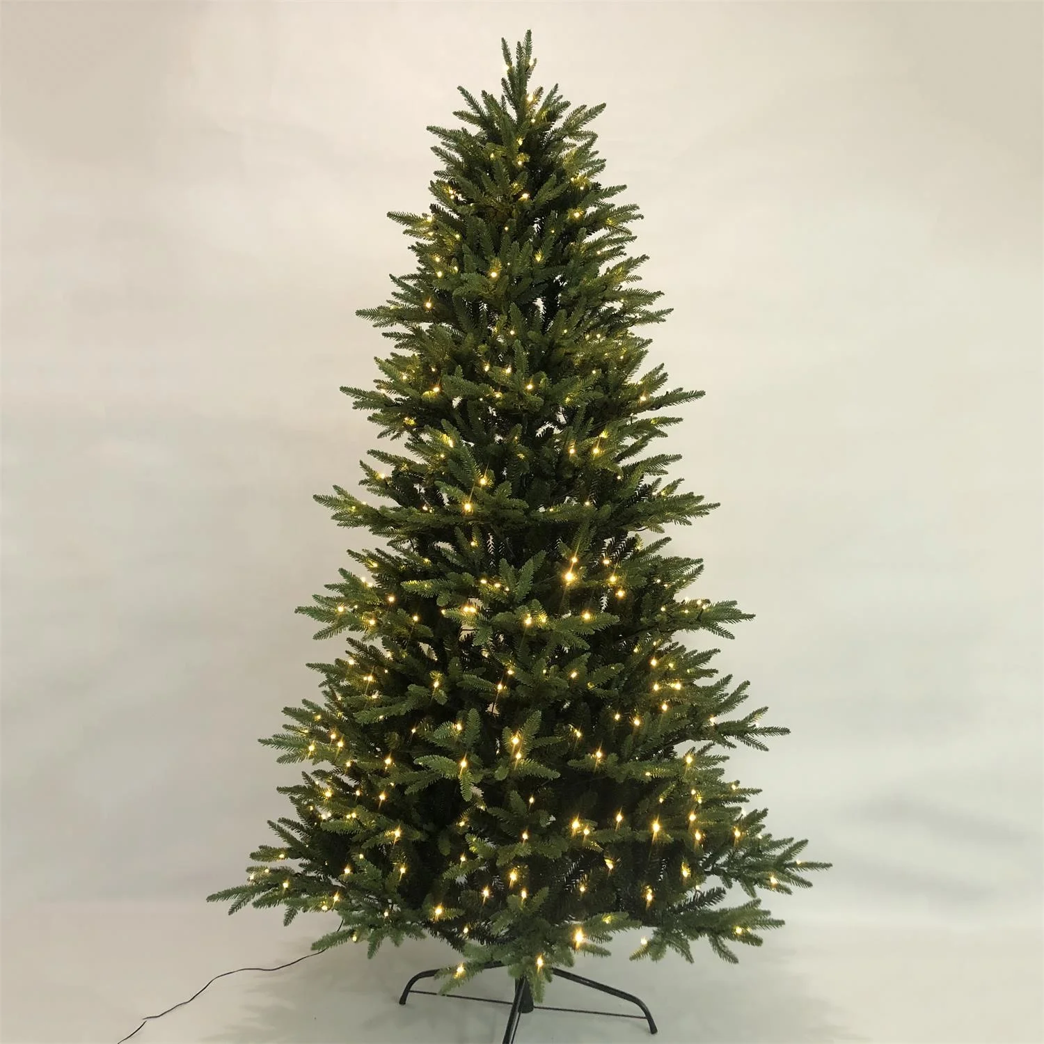 1.2m/1.5m/1.8m/2.1m/2.4/2.7m/3m PVC and PE mixed  Pre lit LED Artificial Christmas Tree Holiday decorations Christmas