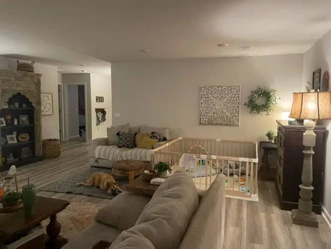 Lightweight Wooden Large Baby Playard Safety Baby Play Fence with Locking Gate