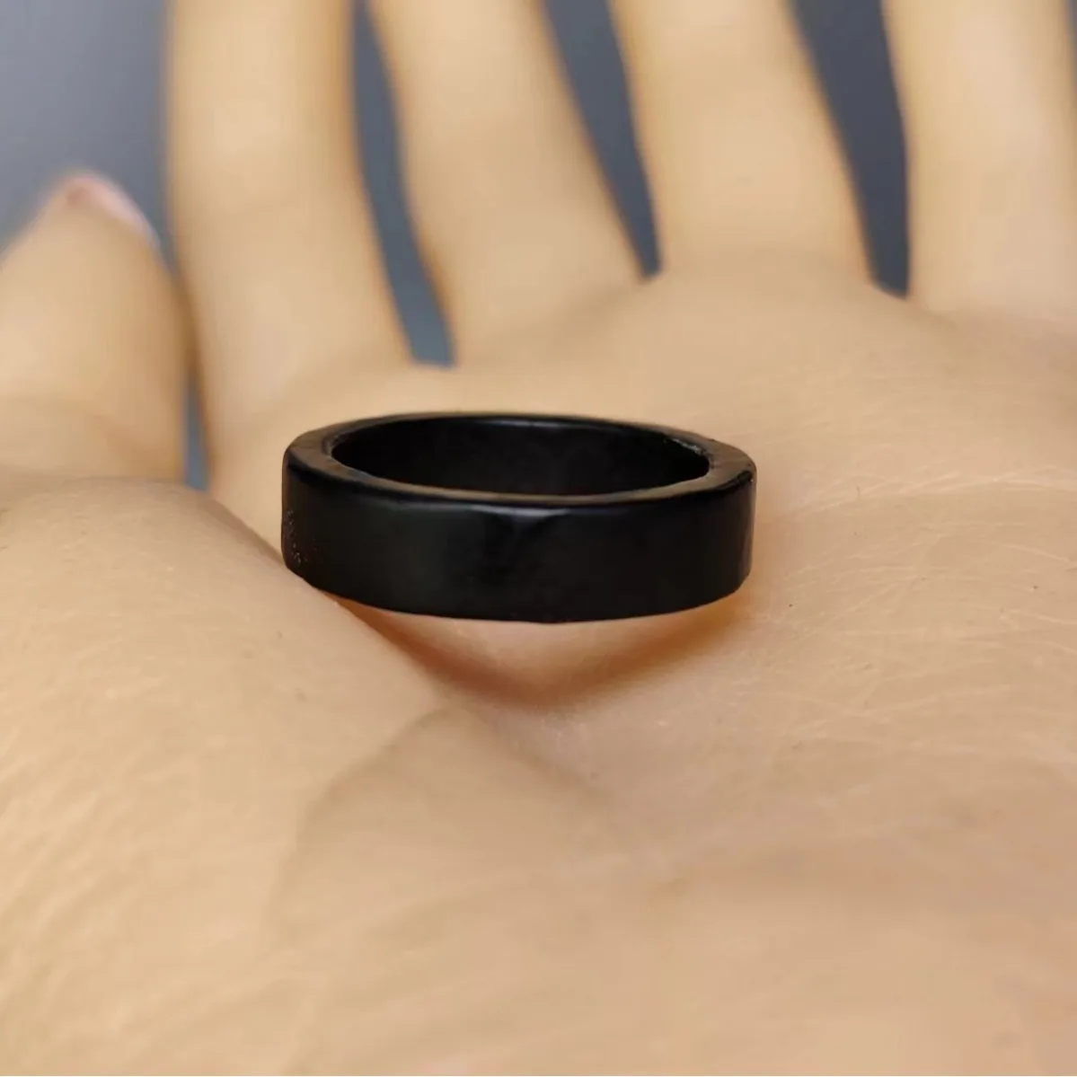 Wholesale Black Fashion Jewelry Reduce Radiation Natural Semi-precious Stone Quartz Shungite Ring