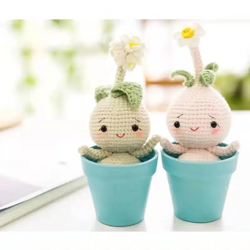 Knitted Cartoon Lovely and Cute Handmade Crochet Cats for Kids Toys
