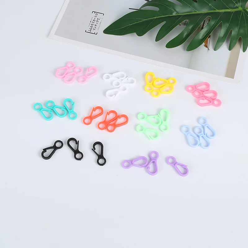 13mm*33mm 100pcs/bag Fashionable Acrylic Key Buckle DIY Plastic Keychain Various Colors Plastic Hook Clip Plastic Lobster Clasp