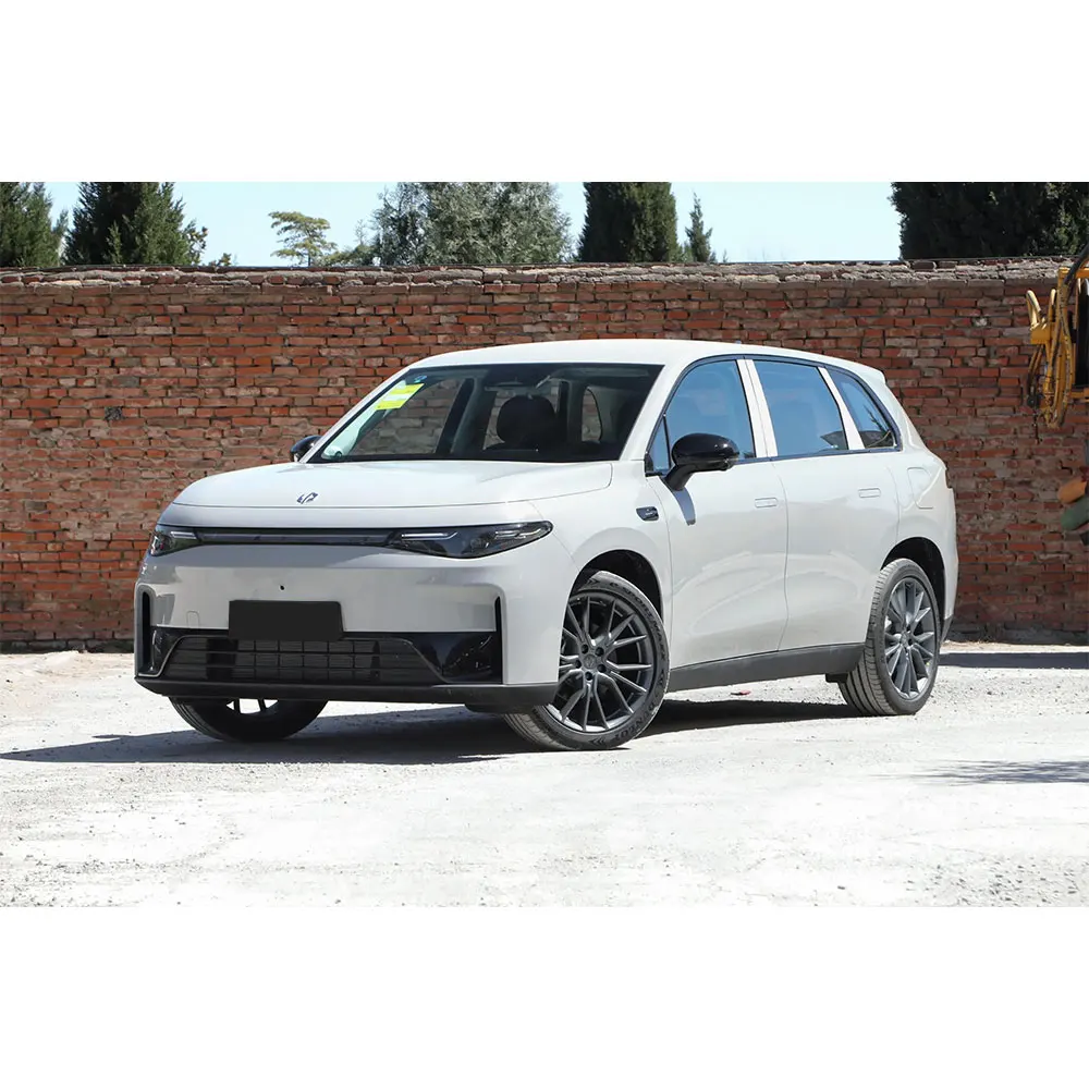Adult Cheap 4 Wheel Chinese New Sport Electric Cars Leapmotor C10 Price China Extender 210 Vehicle Price For Sale