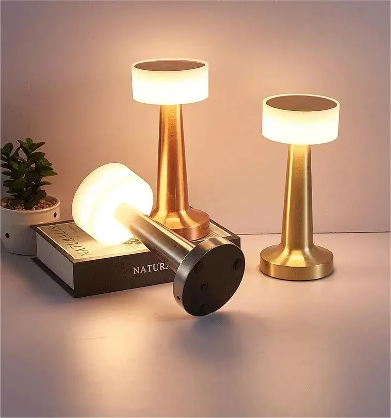 Hot Selling Modern Nordic Metal Gold LED Dining Table Lamp Round Shade Bedroom Bedside Lamps with Rechargeable Power Supply