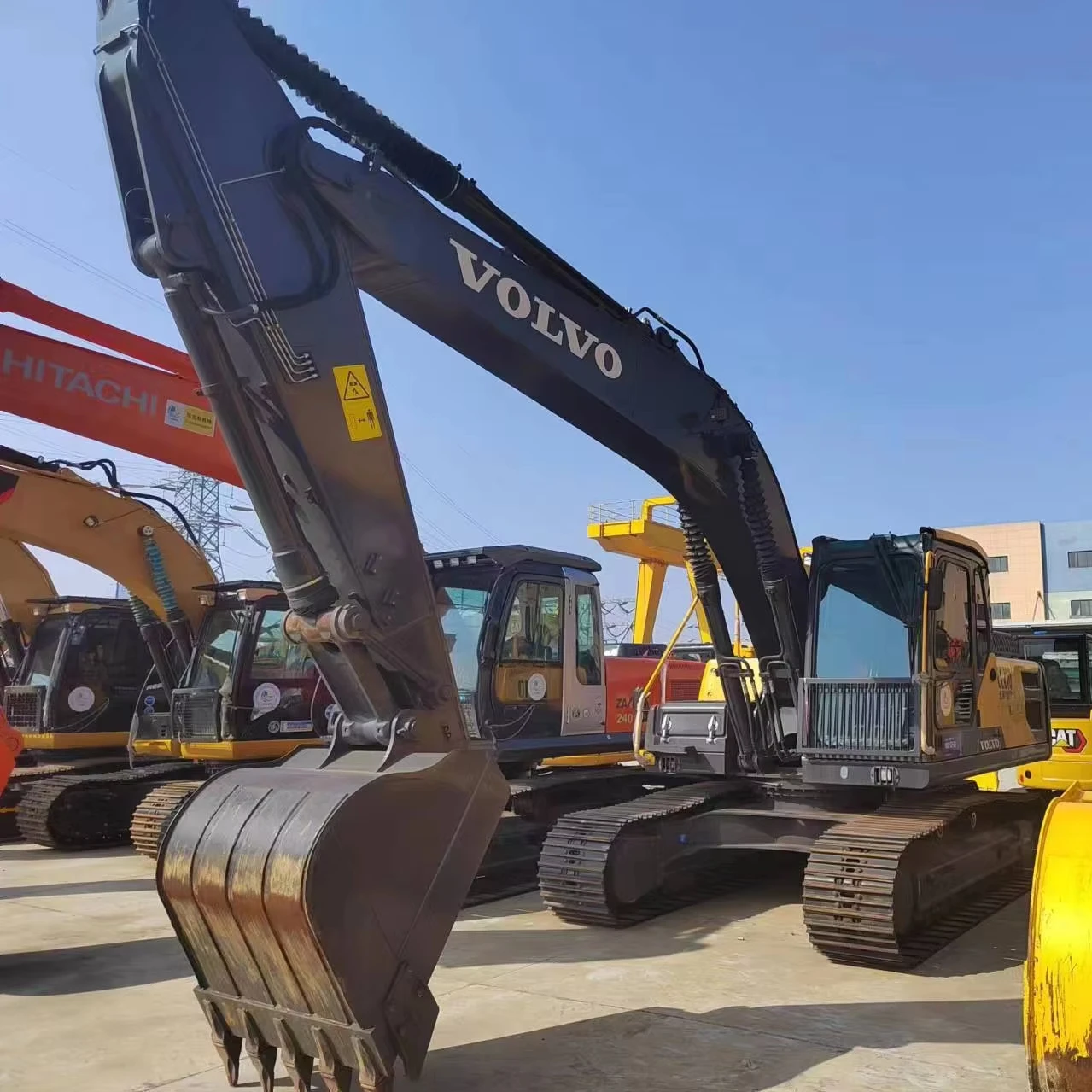 Гусеничный экскаватор использованный гусеничный 20 тонн Volvo 210 EC210 для продажи