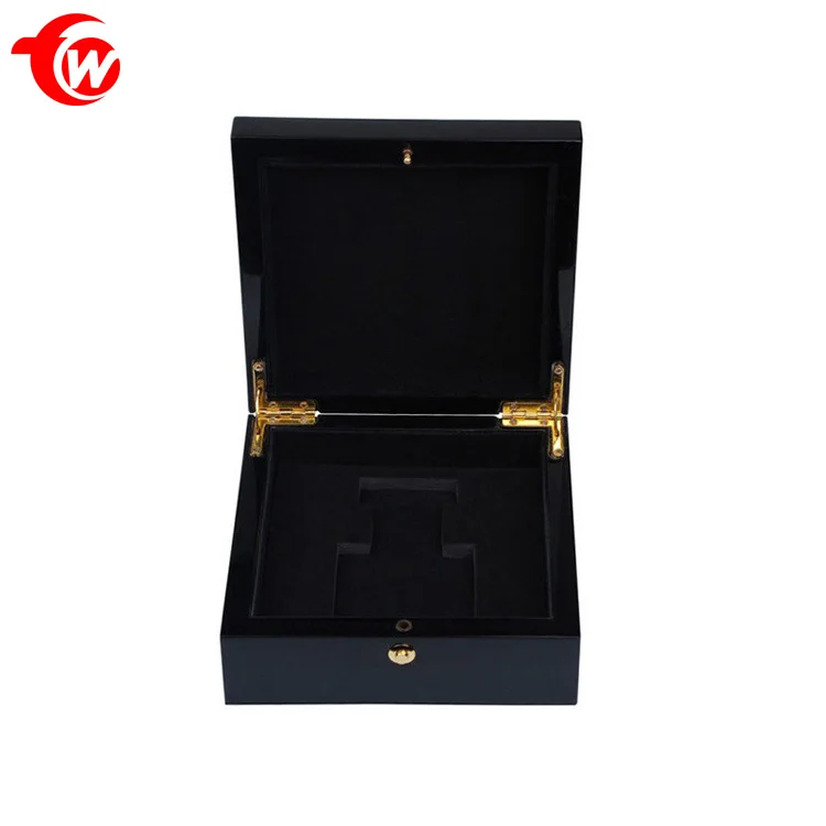 New Hot Design Luxury Custom Made Perfume Gift Box Packaging Wood Leather Box With Gold Lock
