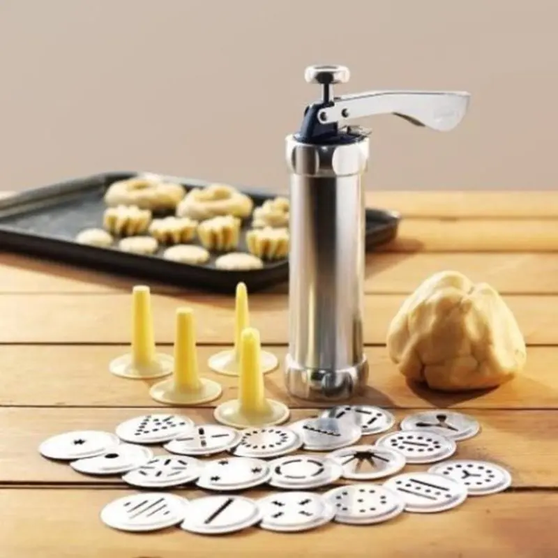 Biscuit Maker Press Gun Kit Biscuit Maker Sets with 20 Cookie Disc Shapes and 4 Icing Tips