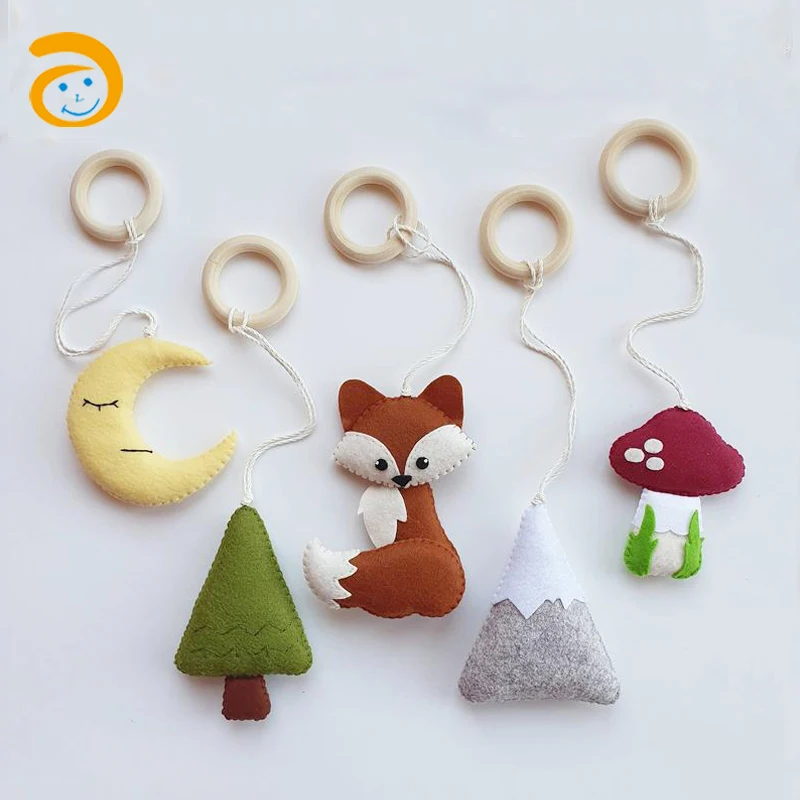 New Arrival Wholesale Felt Cute Wall Decoration Kids Present Felt Baby Boy Nursery Wall Decor