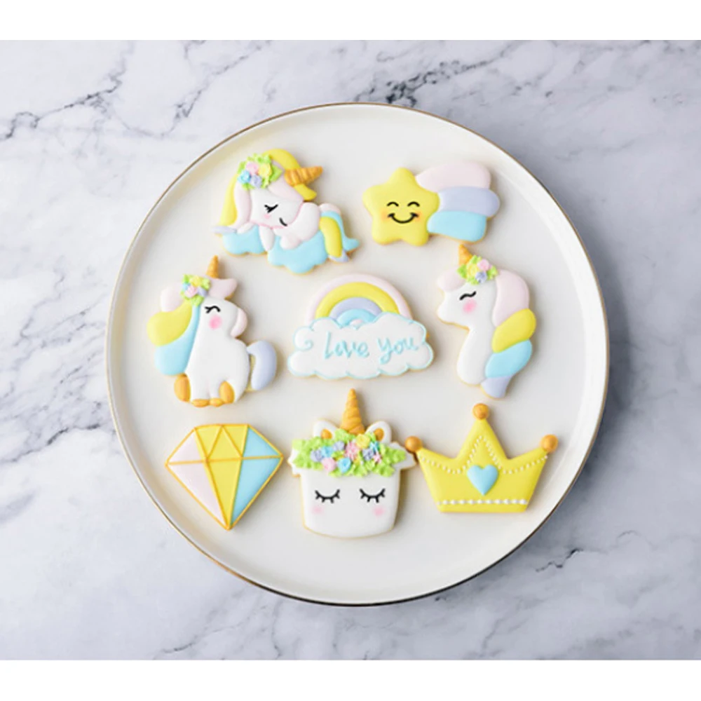  8Pcs/Set DIY Cute Cartoon Unicorn Horse Shape Fondant Cake Cookie Cutter Mold Biscuit Decorating Moulds Kitchen Baking