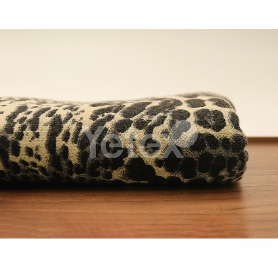 100%Polyester woolen printed fabric Leopard print knitted fabric for autumn and winter