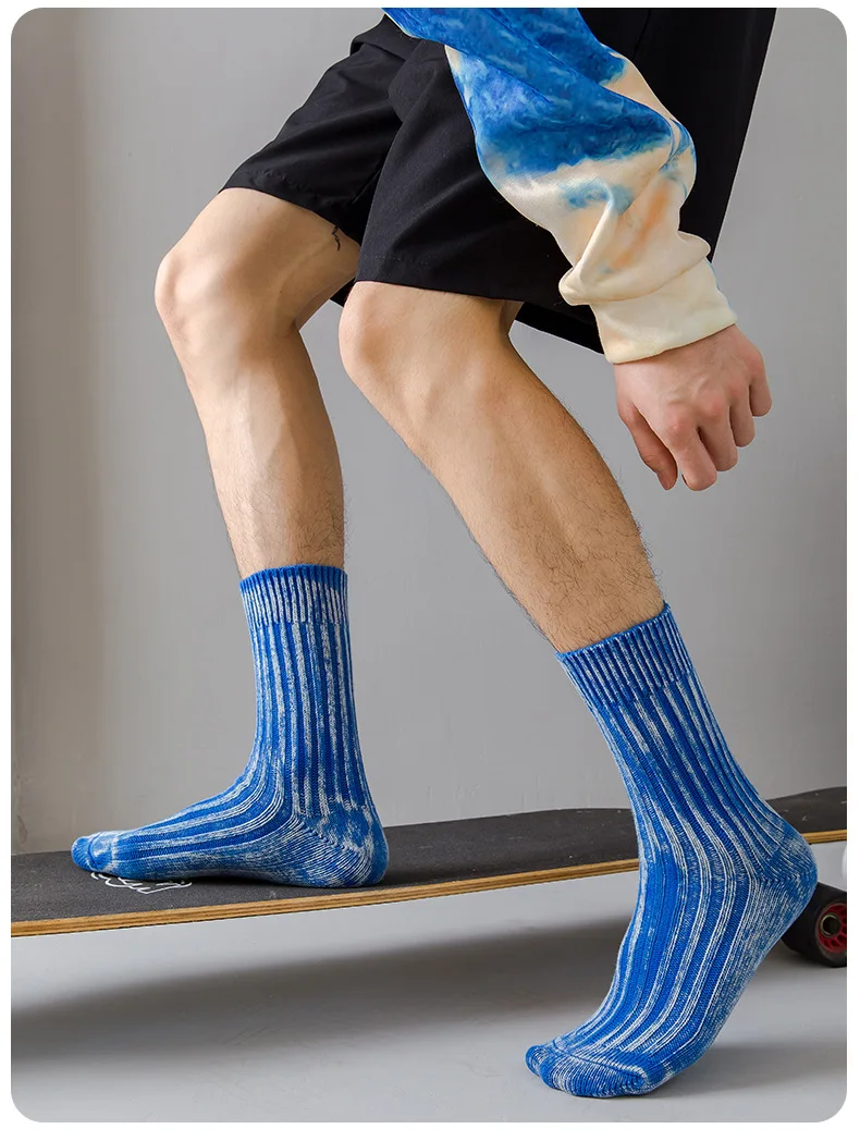 Wholesale Different Colors Cotton Crew Sports Men Streetwear Fashion New Style Breathable Comfortable Washed Tie Dye Socks