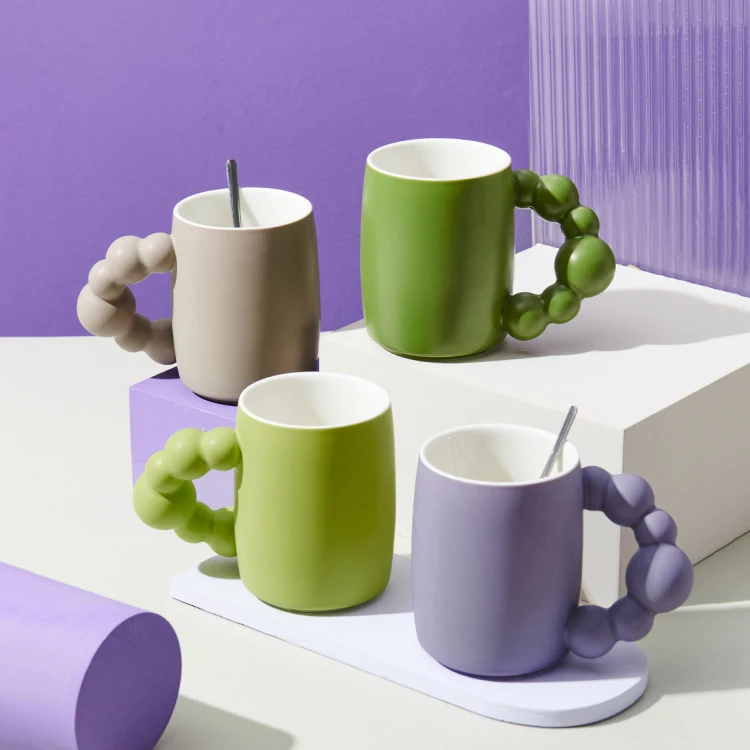 Creative nordic gift set custom logo modern matte porcelain tea cup  ceramic coffee mugs with unique handle