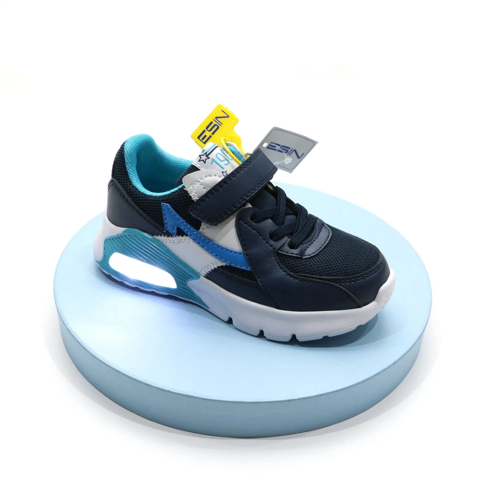 Spring and Autumn Black Comfortable and Light Weight Led Baby Sneaker Kids Sneaker with Light