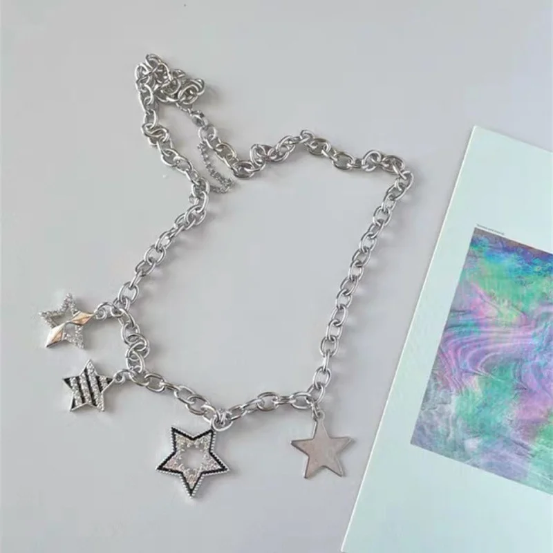 Sweet and Cool Heart Pendant Necklace Ins Fashion Jewelry Retro Simple Y2K Snake Bone Chain Star Choker Necklace