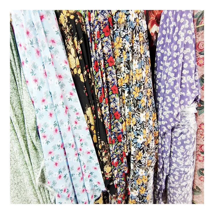China Cheap Stock Polyester fabric Silk Chiffon Fabric Printed Stock Lot Fabric for Women Dresses