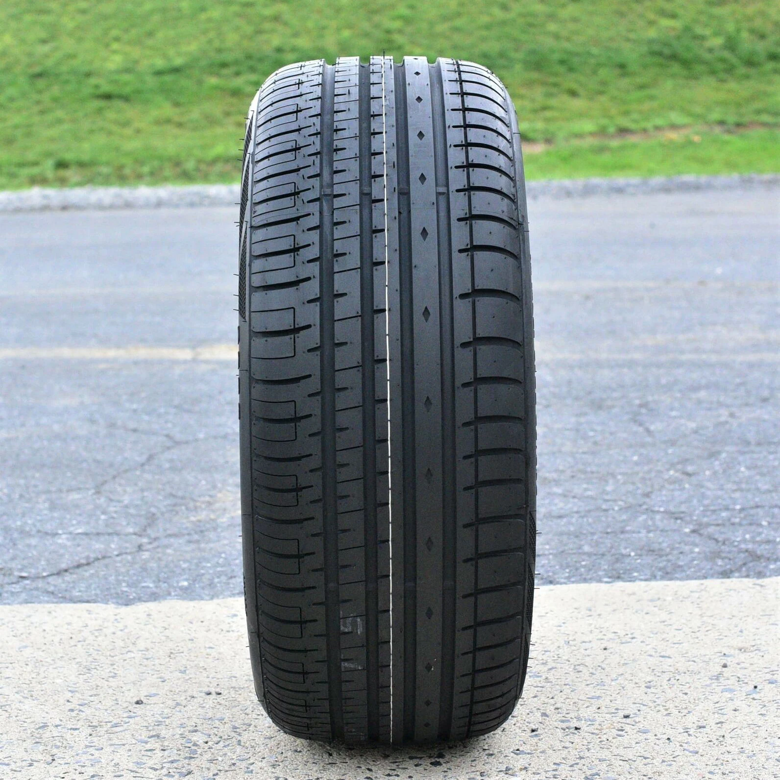 High Performance Cheap Price 215/45ZR17 215/45R17 All Season Mud PCR at All Terrain Car Tire
