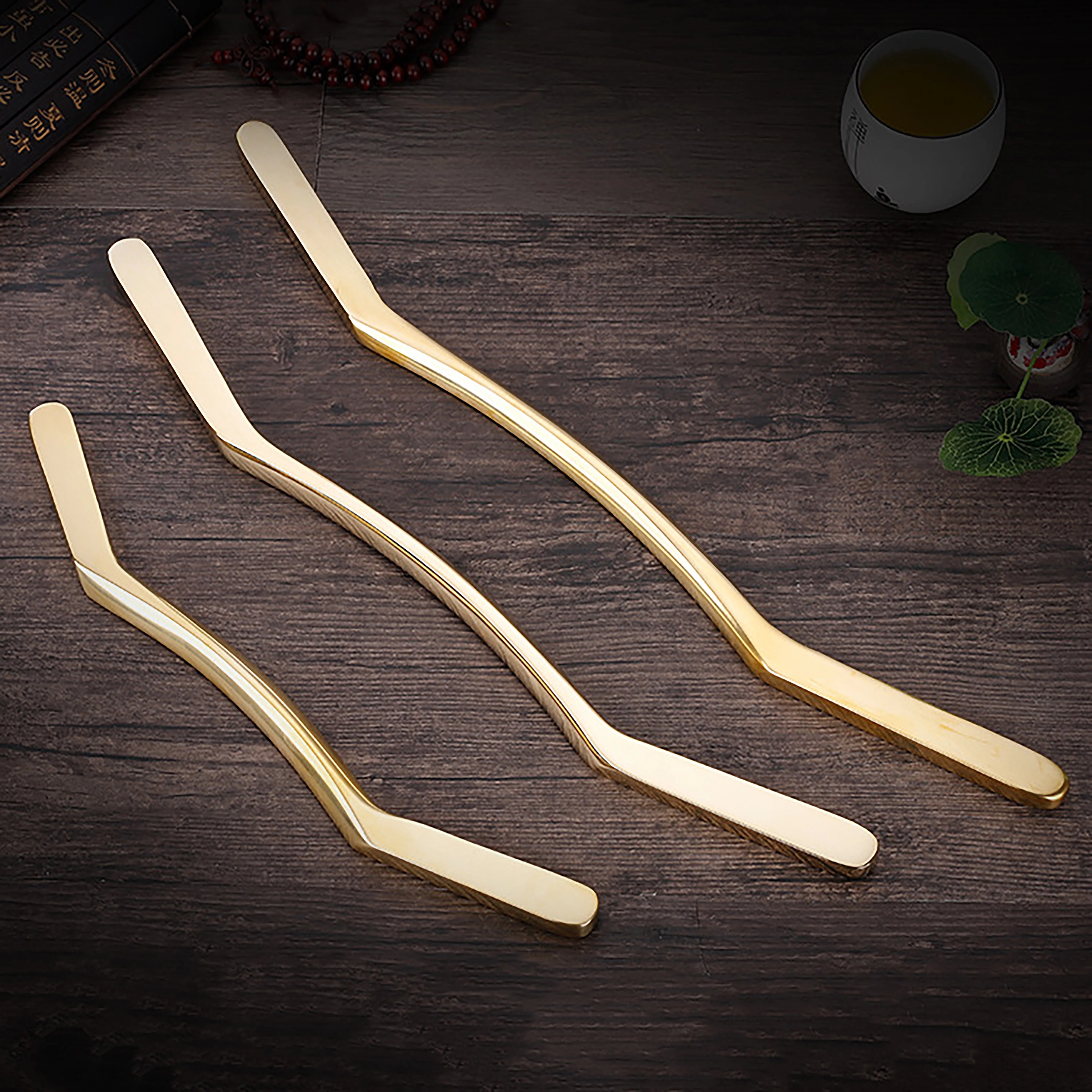 Brass Gua Sha Scraping Stick Massage Tool Body Back Massage Instrument Soft Tissue Relax Tool for Home Use Body Massage