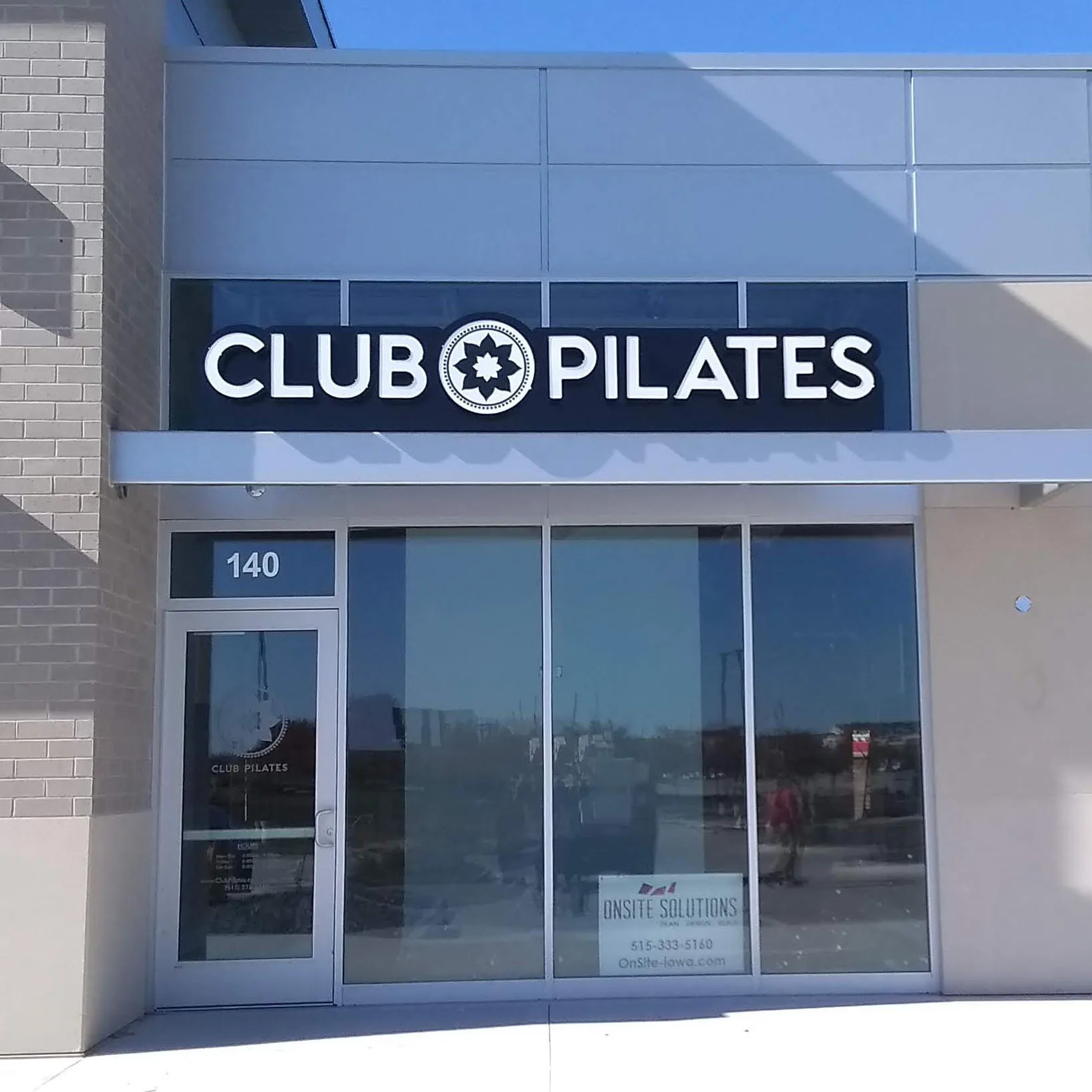 
Fast Dispatch Outdoor Storefront Acrylic Company name Illuminated Signage Front Lit Led marquee letters 