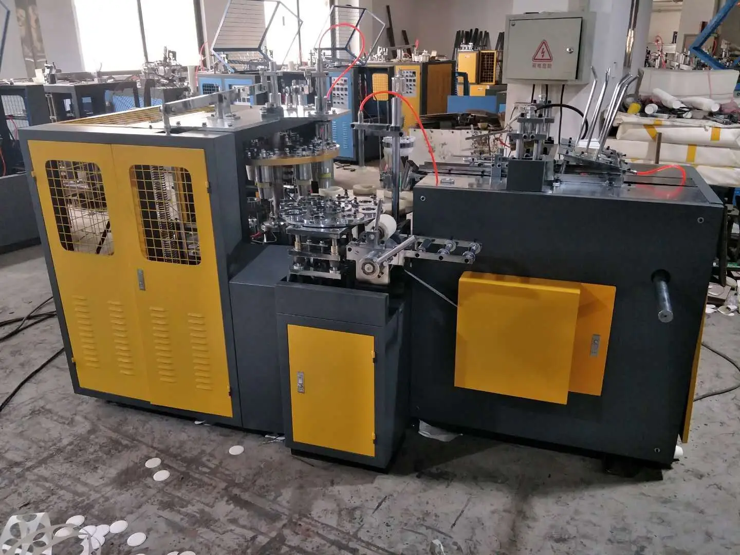 Китай, Лидер продаж, машина для производства одноразовых бумажных стаканчиков, цены (2 унции, 3 унции, 5 унций, 7 унций, 9 унций, 12 унций, 16 унций)