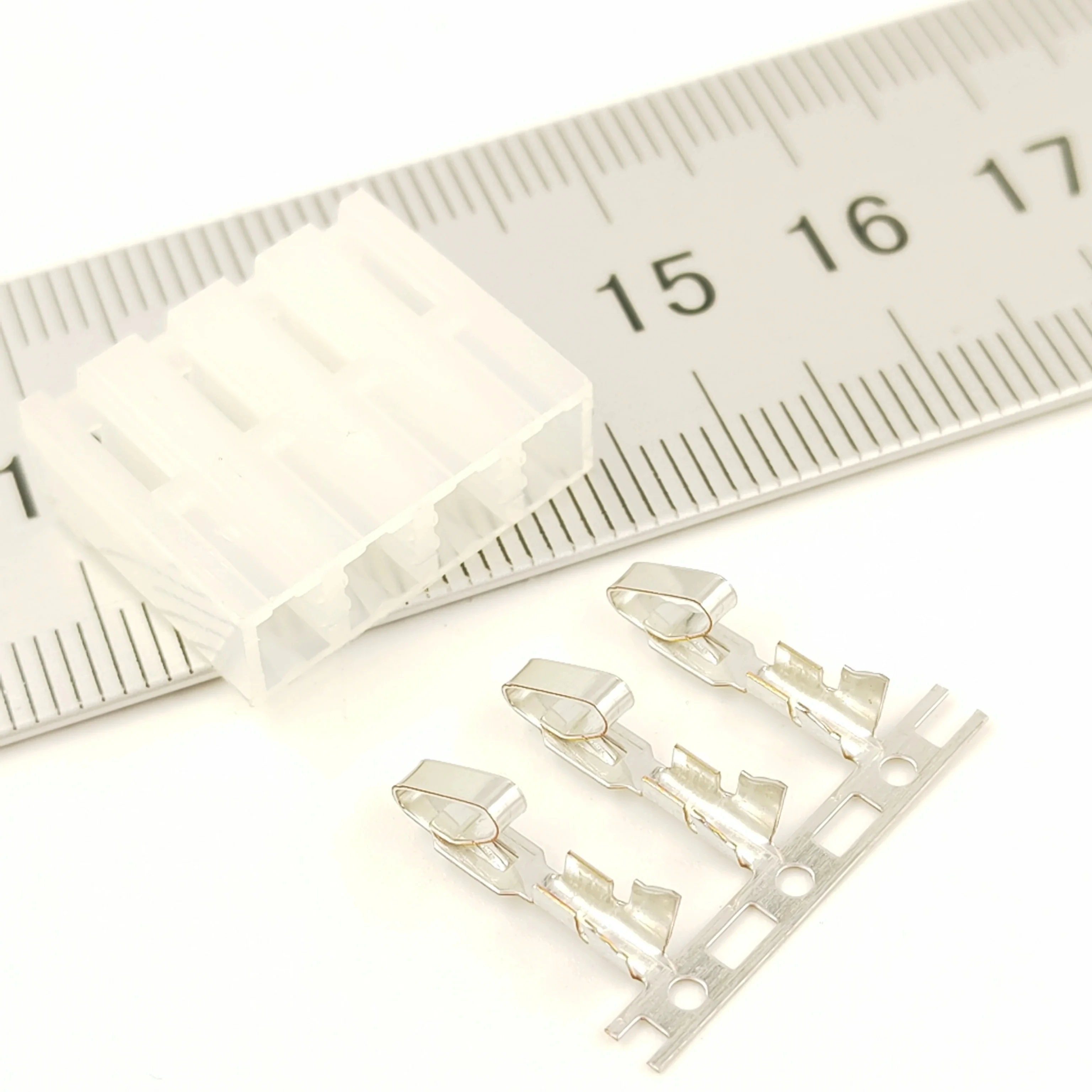 5.08 pitch Receptacle Housing Single Row 4 Circuits for molex SPOX 5197 connector