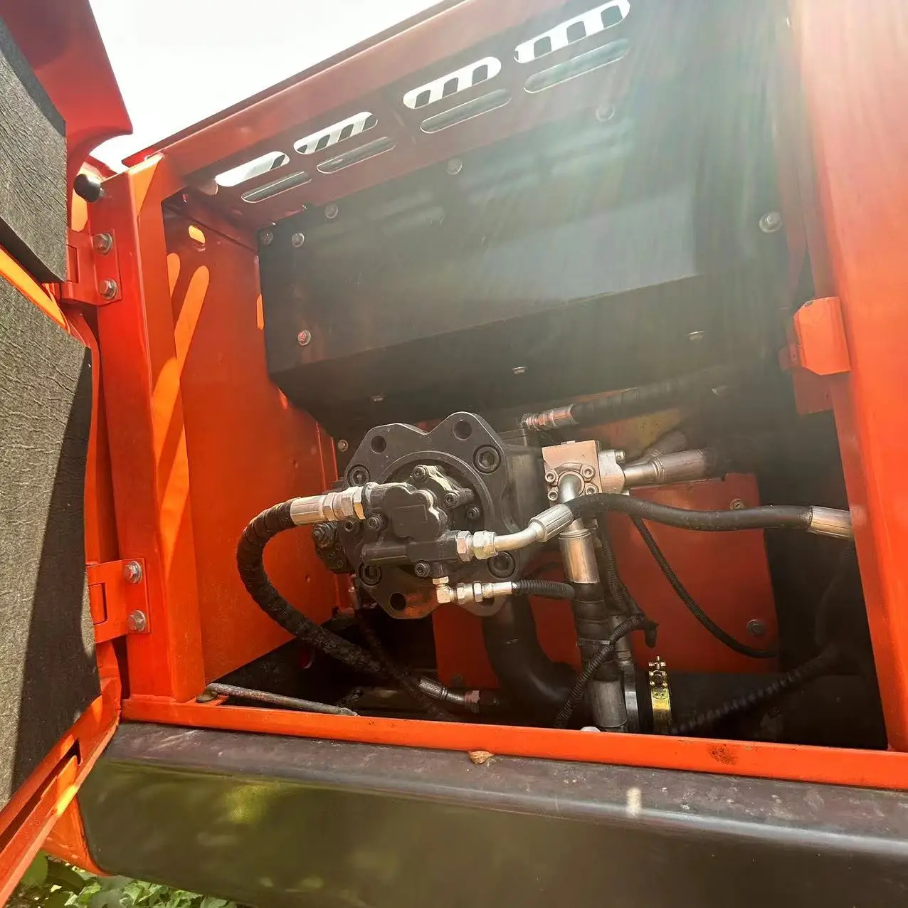 Экскаватор Doosan DX225LC оригинального качества по самой дешевой цене