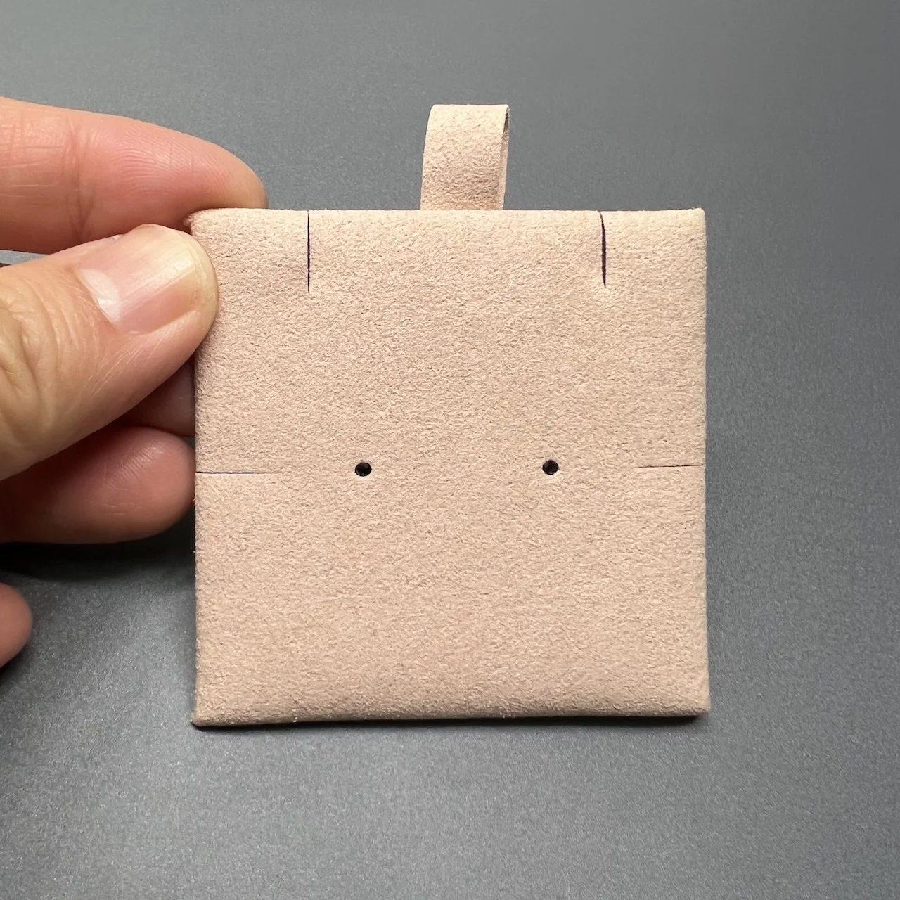 60*60mm Wholesale Small Embossed Microfiber Pink Jewelry Display Insert Padded Card For Pendant Earrings